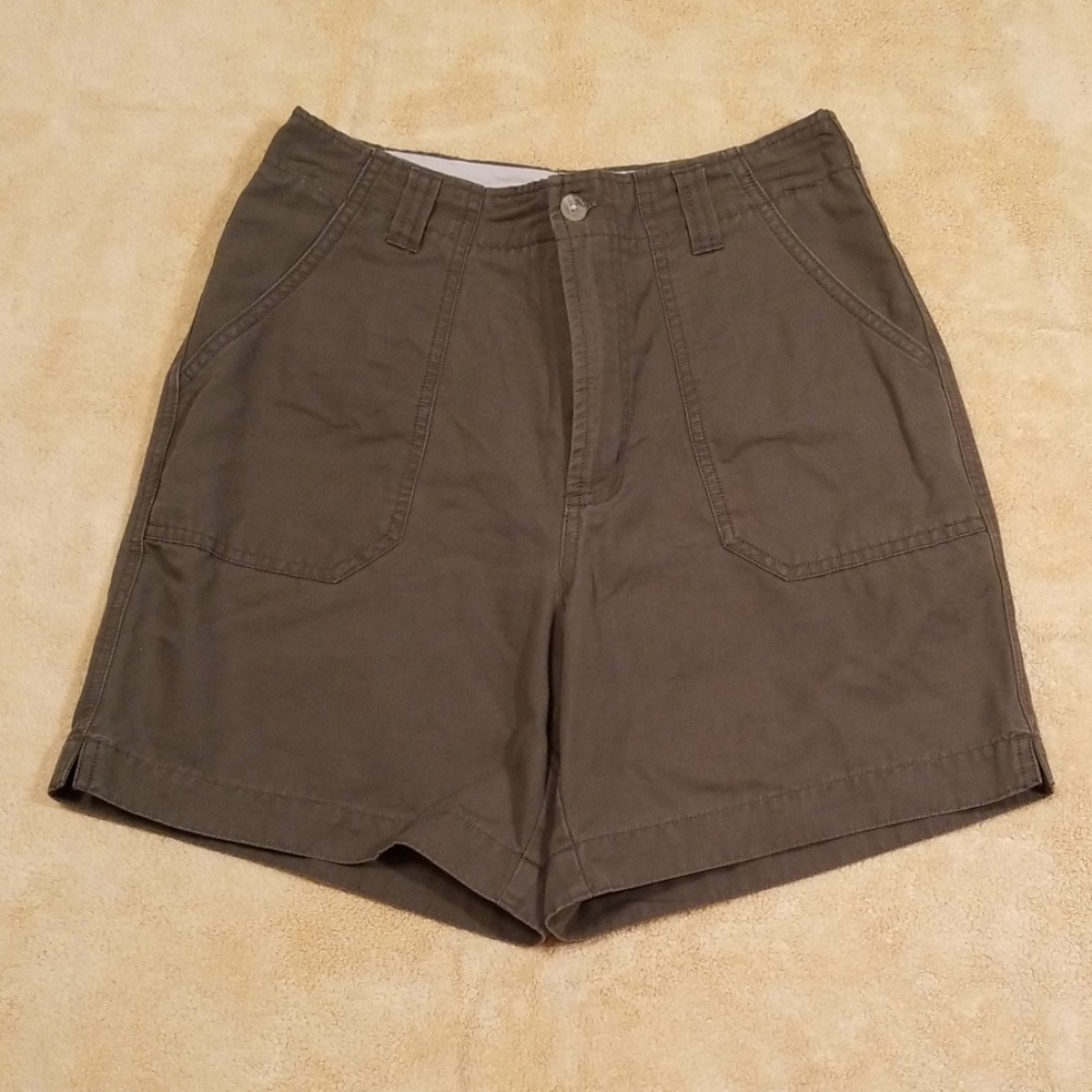 Columbia Women's Dark Green Shorts in Size 6 - Picture 1 of 8